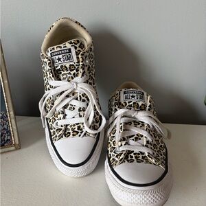 EUC Converse Leopard Print Chuck Taylor Low Top Sneakers White/Black/Gold
